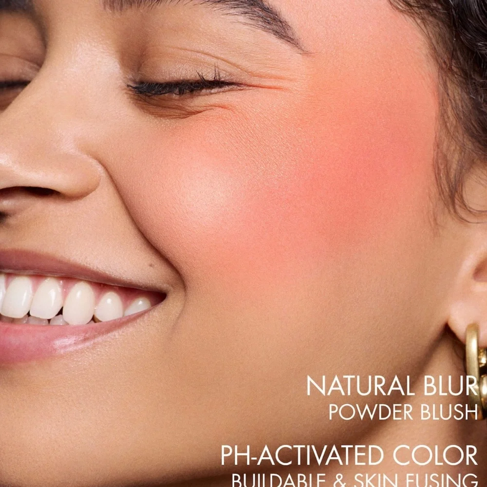 Dior Rosy Glow Powder Blush in Shade 077 Candy